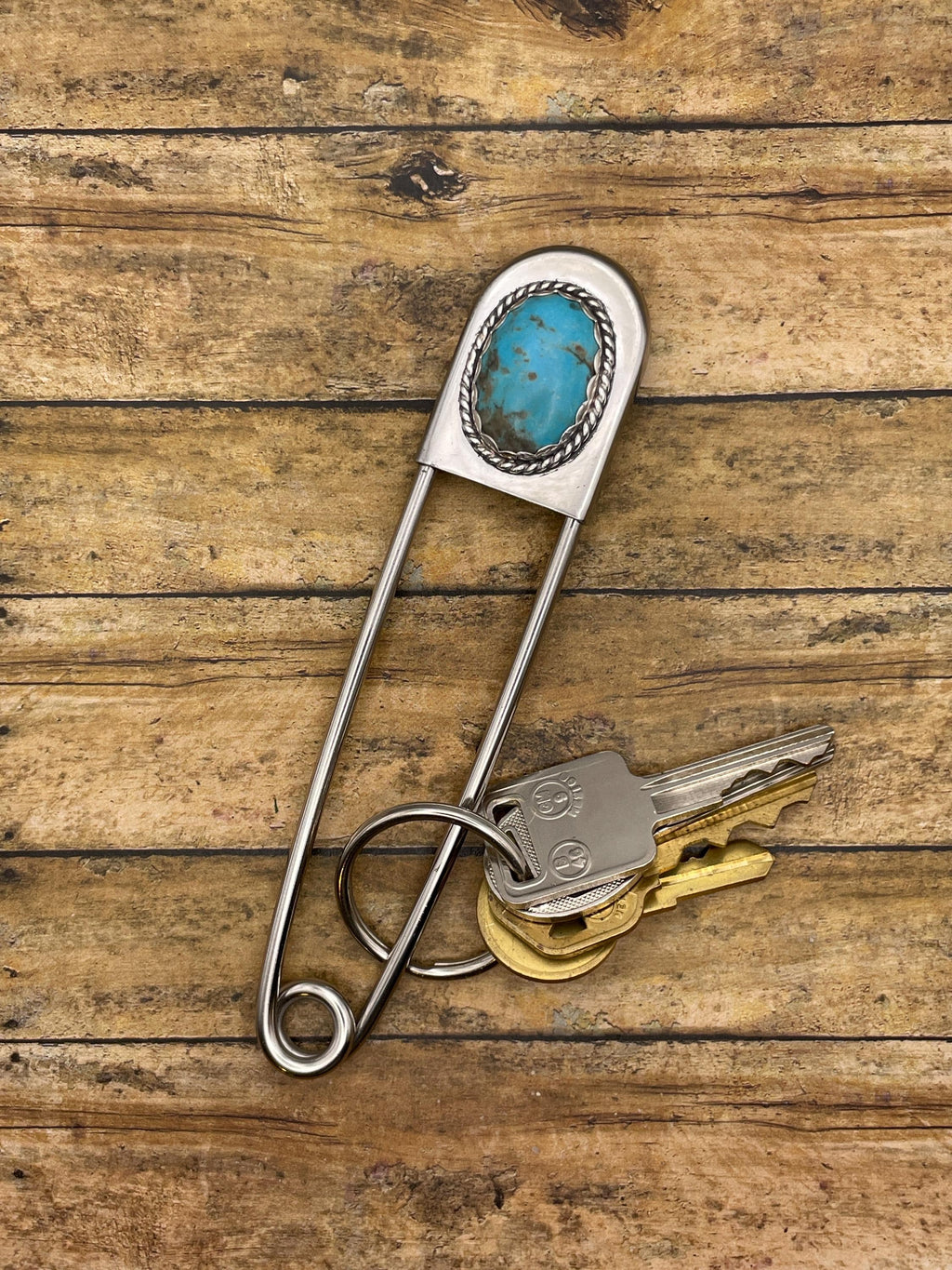Billy-Jumbo Safety Pin Keychain with Turquoise